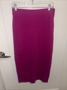 Women's Magenta Midi Pencil Skirt - Sleek Office-to-Evening Style
